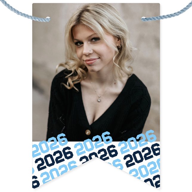 Bandeirinha Banner de suspensão da graduação de fotos do Marin (Repeating Class Year Hanging Graduation Photo Banner. Room for 16 Pictures.)