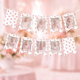 Bandeirinha Berry First Birthday Photo