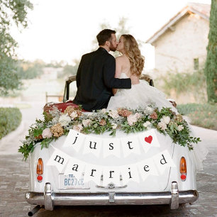 Bandeirinha Carro de Fuga de Casamento Recém-Casados