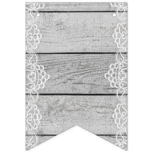 Bandeirinha Painel de Madeira Claro com Lace Branco.