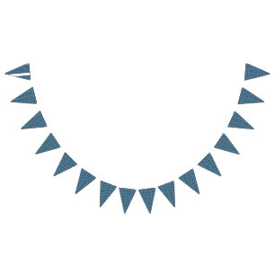 Bandeirinha Um padrão simétrico de motivos azuis num tecido