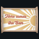 Bandeja Aqui vem o Sun Happy Morning Breakfast Retro<br><div class="desc">Comece seu dia com sorriso e bom humor. "Aqui vem o Sol",  alegre vintage inspirado em servir a bandeja.</div>