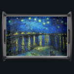 Bandeja Starry Night Over the Rhone por Vincent Van Gogh<br><div class="desc">Starry Night Over the Rhone, por Vincent Van Gogh. Esta é uma antiga obra-prima do pintor mestre holandês Vincent Van Gogh. Esta pintura fina tem uma cor bela, vibrante e saturada. Vincent Van Gogh era um pintor impressionista holandês. Esta pintura foi pintada nas margens de Rhone, na França. Esta imagem...</div>