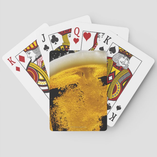 Baralho Beer been poured into glass (Verso)