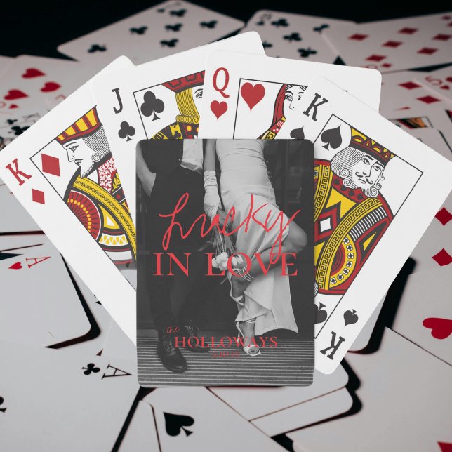 Baralho Livro de Convidados Personalizados Clássicos Moder (Add a playful and memorable twist to your guest book with these “Lucky in Love” playing cards!)