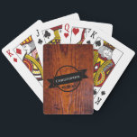 Baralho Melhor Homem Presente Russo Vintage Casamento De G<br><div class="desc">Prepare-se para a noite de pôquer com estas bonitas cartas de jogar fotos de grão de madeira. A design de logotipo de fita preta permite que você personalize essas placas com nome,  nome da empresa e data do evento.</div>