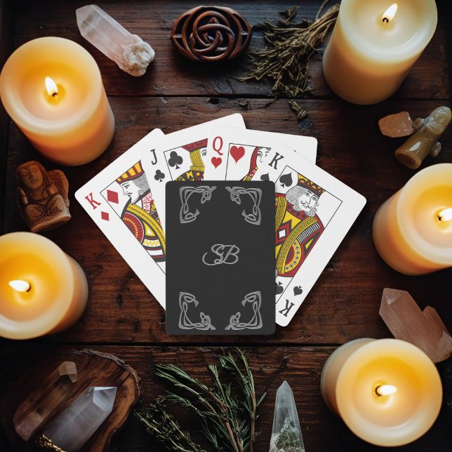 Baralho Monograma Elegante Preto e Prata (Fancy ornate silver corners adorn this deck with space for your initials)