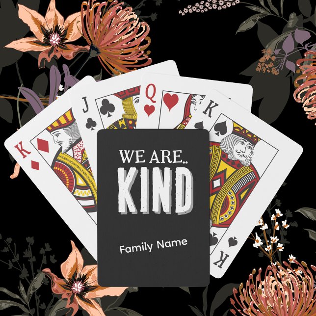 Baralho Personalizar "Kind" e Nome da Família na Noite do  (We are Kind, Personalize Family Name, Game Deck of Cards)