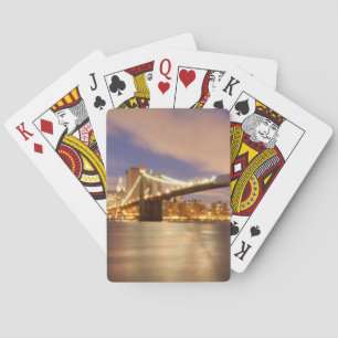 Baralho Ponte de Brooklyn e Manhattan na noite