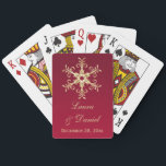 Baralho Red. Gold Glitter Snowflakes Wedding Playing Cards<br><div class="desc">Show your unique style and personality with this deck of Bicycle Brand playing cards in red and gold faux glitter snow flakes, along with a spot for the name of the bride and groom, the wedding date, and or other text. It would make a great house-warming gift, a wedding party...</div>