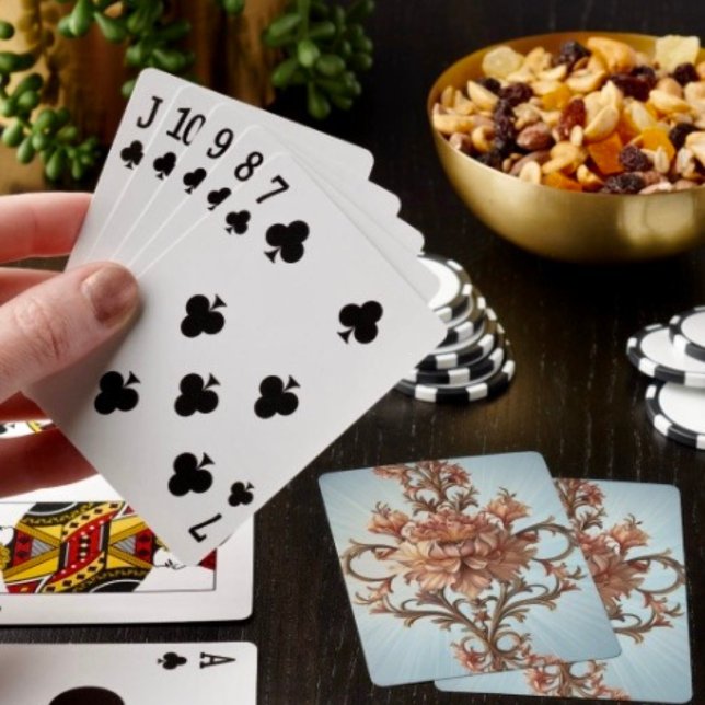 Baralho Rosa Barroca (Add fun to family time—these playing cards make a great little Mother’s Day surprise.)