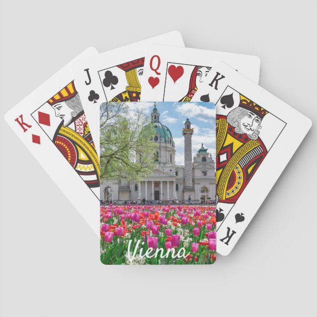 Baralho Rua. Charles Church em primavera em Viena, Áustria (Verso)