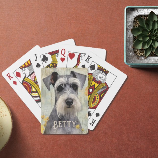 Baralho Schnauzer Personalizado (Add a touch of cuteness to your card game with these pretty playing cards.)