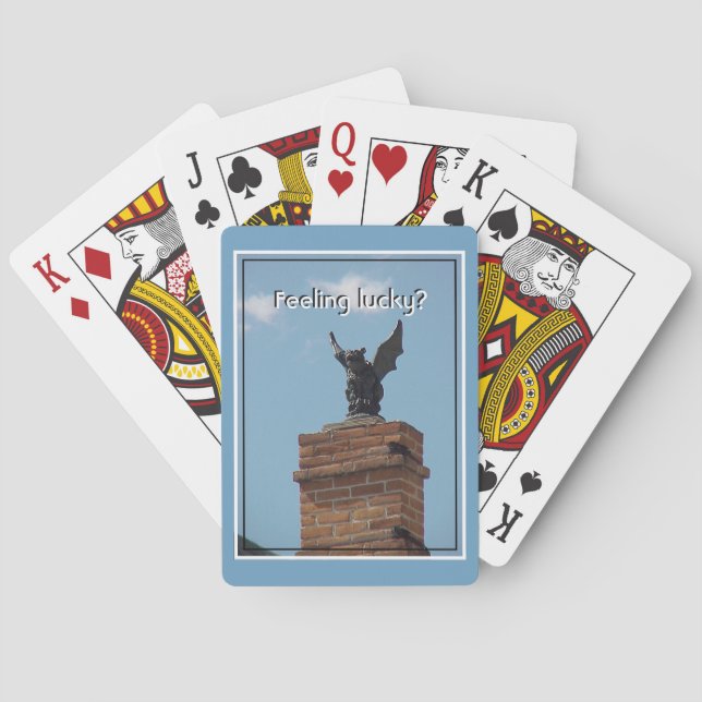 Baralho Sentindo Lucky Gótico Jogando Cartões (Verso)