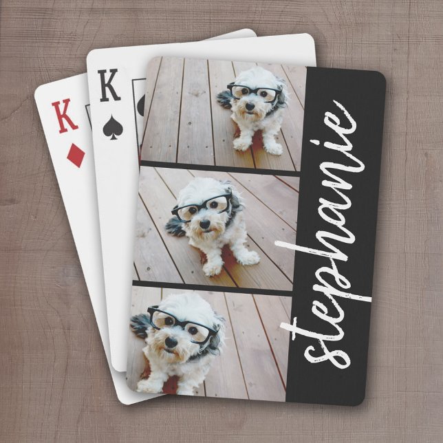 Baralho Trendy 3 Fotos preto & branco nome do script moder (Personalize this set of playing cards with a monogram and and 3 photos)