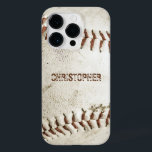 Baseball Vintage Personalizado<br><div class="desc">Uma foto de uma bola de beisebol vintage vestida fornece o fundo dessa capas de iphone personalizada. Adicione o seu nome a fontes de sans serif amargas em apuros numa sombra de castanho avermelhado que corresponda à costura. Ideal para o fã de beisebol ou esporte na sua lista de presentes....</div>
