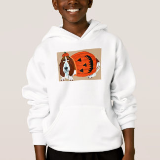 Basset Hound com fantasia de Jack-o-lantern de Hal