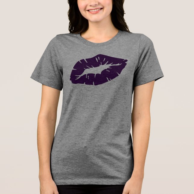 Beautiful Purple Lipstick Kiss Isolated (Frente)