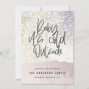 Bebê brilhante é frio fora do Natal