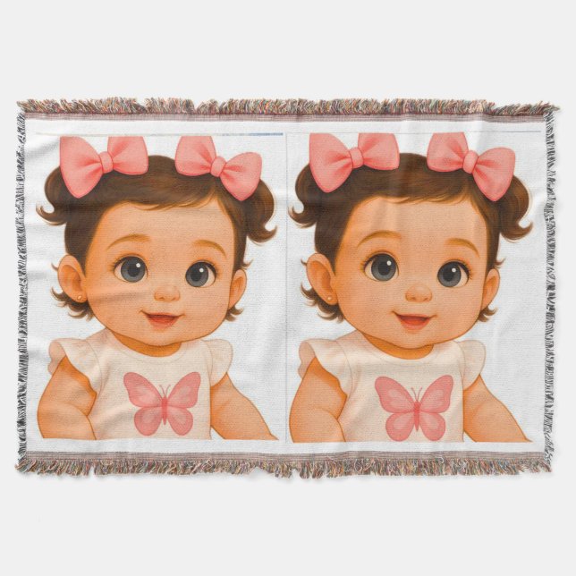 bebê menina adorável com cobertor de laços rosa  (Frente)