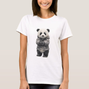 Bebê Panda Adorável em uma Suéter Cinza de Tricô A