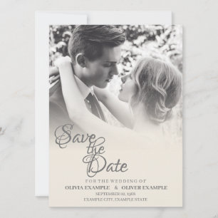 Beijar casal de casamento em monocromo