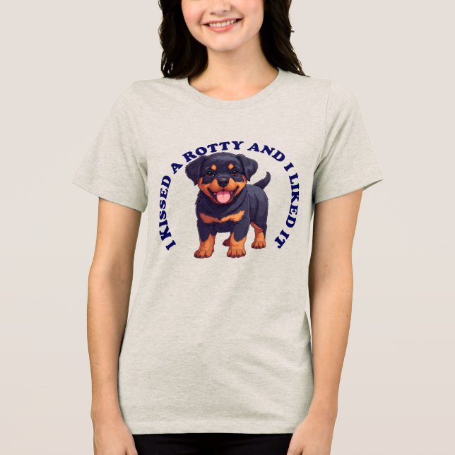 Beijei um cachorrinho Rottweiller (Frente)