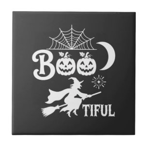 Bela decoração de Halloween da bruxa da lua Design
