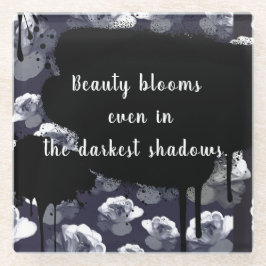 Bela Rosa gótica Blooms em Sombras