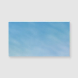 Belo céu azul macio com nuvens sonhadoras