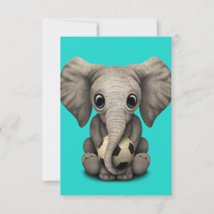 Belo Elefante De Bebê Com Bola De Futebol