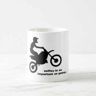 Bicicleta clássica da sujeira da caneca de café