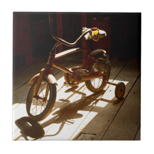 Bicicleta infantil na antiga moenda