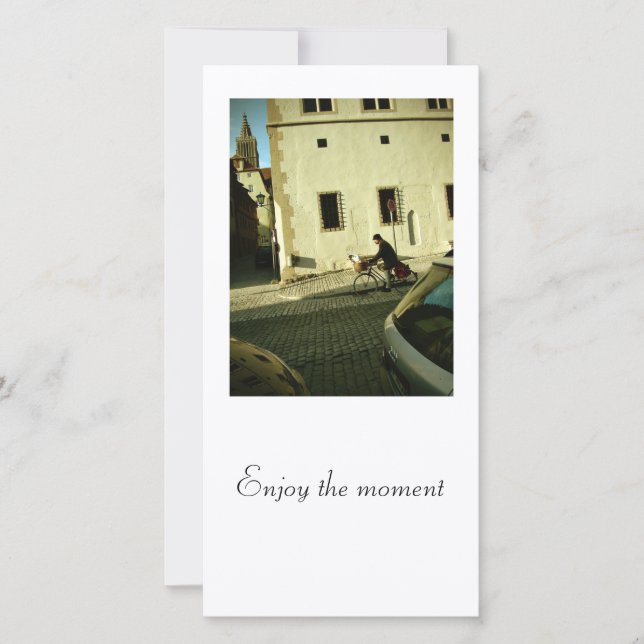 Bicicleta lenta montando com seu cachorro (Frente)