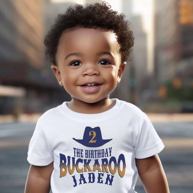 "Birthday Buckaroo" Caubói Ocidental Camisa de Ani ("The birthday buckaroo" customizable birthday t-shirt cowboy birthday party theme western cowboy hat)