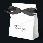 Black and White Modern Obrigado Caixa de Favoritos<br><div class="desc">Crie seu próprio Black and White Modern Obrigado Favor Box. Para personalizar este design,  selecione o botão "Editar detalhes".</div>