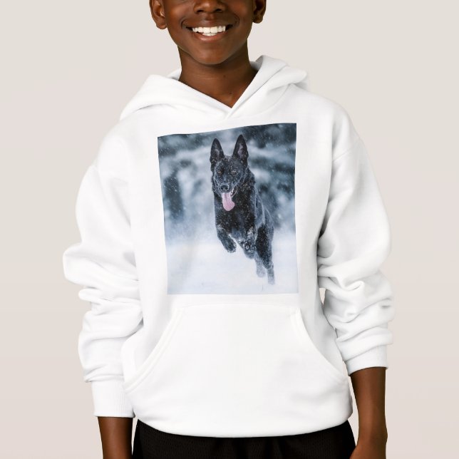 Black German Shepherd in snow Duvet Cover (Frente)