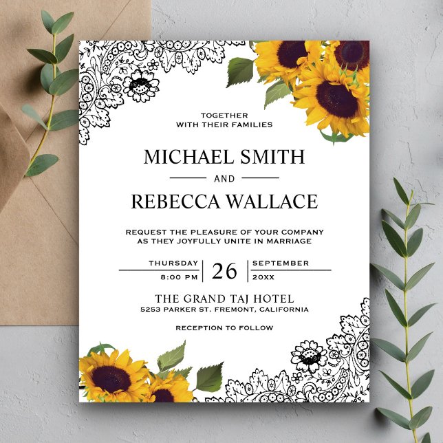 Black Lace Sunflower Budget Wedding Invitation (Criador carregado)