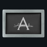 Black Silver Modern Script Girly Monographic Name<br><div class="desc">Belt Buckle do Nome do Monograma Simples de Script Preto e Prateado. Isso faz a formatura perfeita, doce 16 16, 18, 21rua, 40, 50, 60, 70, 80, 90, 100 anos, casamento, chá de panela, aniversário, chá de fraldas ou presente de festa de solteira para alguém que ama luxo de vidro...</div>