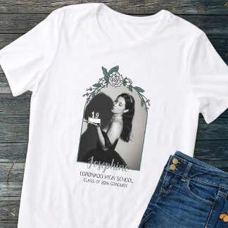 Black & White Arch Photo 2026 Graduation Family