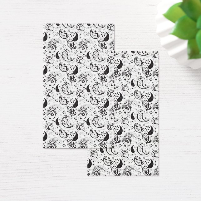 Black & White Paisley Pattern –Elegant Textile Art (Mesa)
