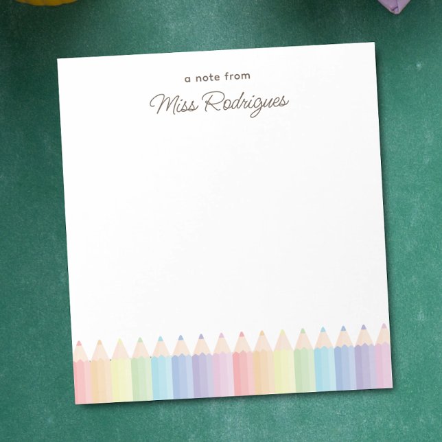 Bloco De Notas Agradecimento Personalizado ao Professor Pastel Ar (Teacher's notepad is displayed at 5.5 x 6 inches. Personalize with your name.)