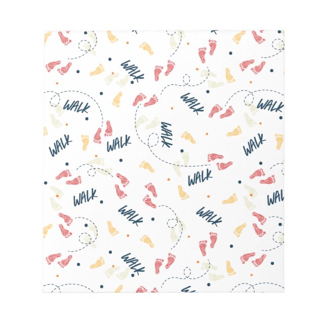 Bloco De Notas Andando juntos: Padrão de Pegada de Aventura (Frente)