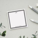 Bloco De Notas Branco Preto Monograma<br><div class="desc">Notas de posto monogramadas com um quadro preto. Adicione suas iniciais e nome. Um design elegante.</div>