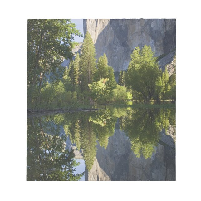 Bloco De Notas CA, Yosemite NP, El Capitan refletido em Merced (Frente)