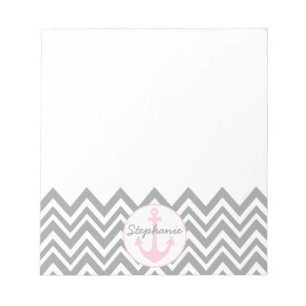 Bloco De Notas Chevron cinzento e branco com o rosa Pastel