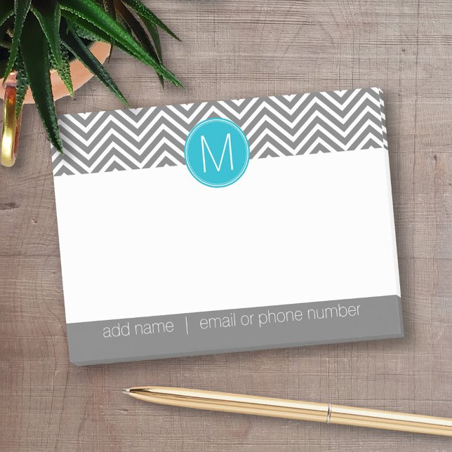 Bloco De Notas Cinzas e Cevrons Azuis de Aqua com um Monograma (Personalized post-it notes - add your name and other text)