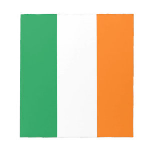 Bloco de notas com bandeira da Irlanda