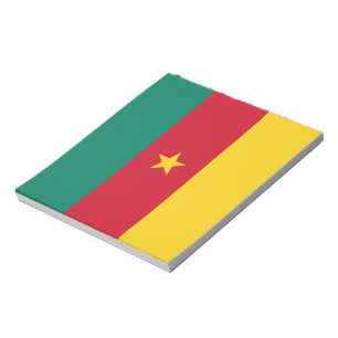 Bloco de notas com bandeira dos Camarões