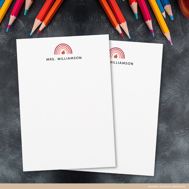 Bloco de Notas com Nome de Professor Arco-íris Fof (The front of the note card is shown in 3.5 x 5 inches. Add teacher´s name and choose paper + size.)